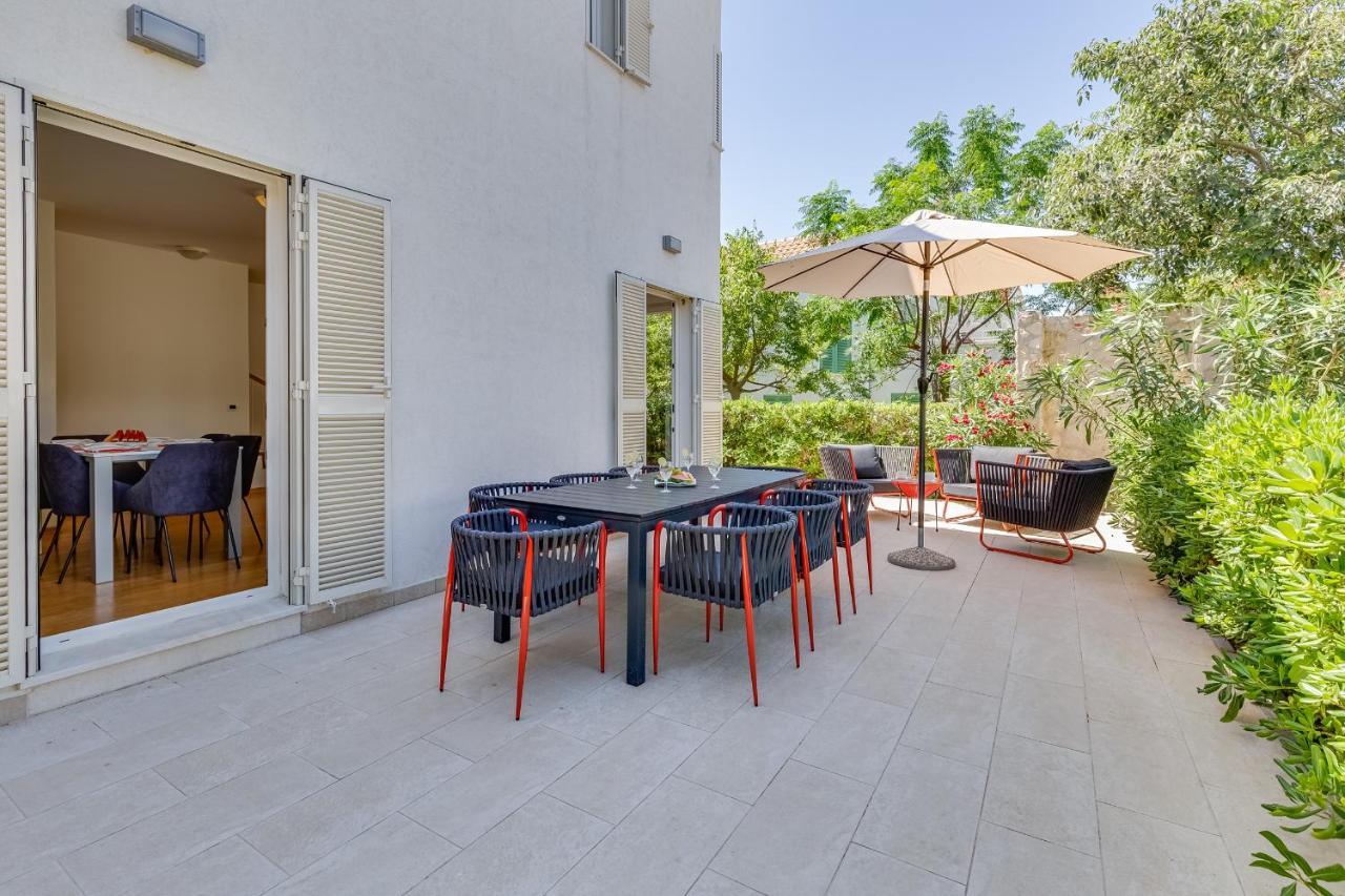 Luxury Two-Floor Apartment In Petrcane With Garden And Pool Екстер'єр фото